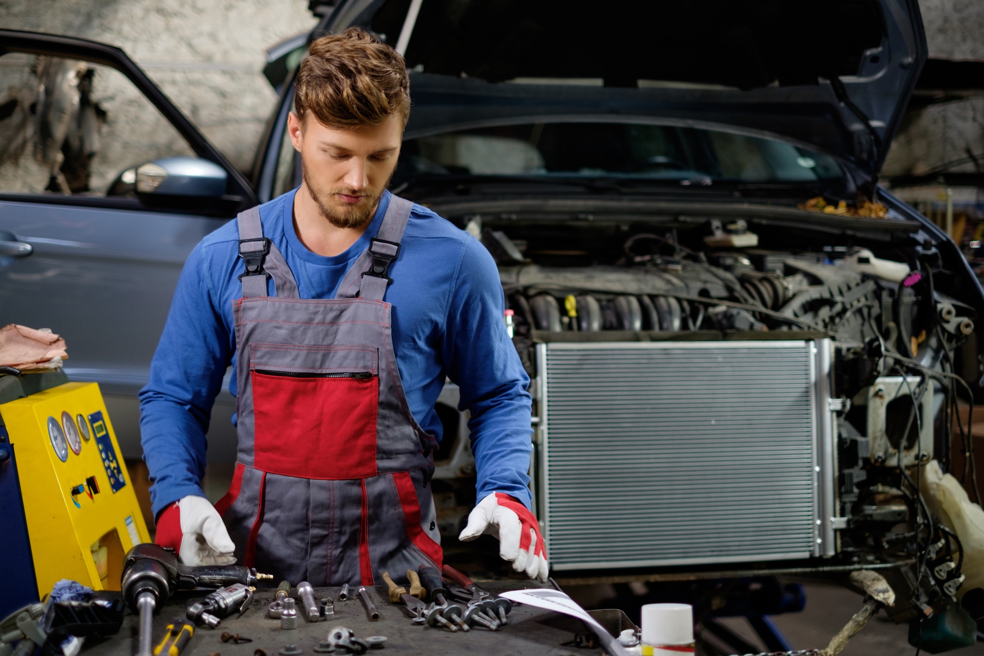 Mechanic in a workshop